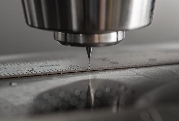 frezarka cnc do metalu dzialanie