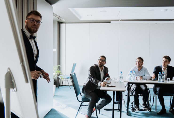 Hotel jako przestrzeń spotkań. Jak zmienia się rola hoteli w świecie konferencji i wydarzeń biznesowych?