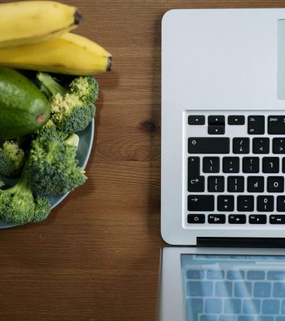 zdrowy-e-commerce-pierwszy-raport-e-izby-kompleksowo-omawiajacy-stan-zdrowia-menedzerow-zarzadzajacych-najdynamiczniej-rozwijajacym-sie-sektorem-gospodarki