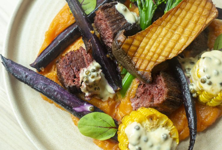 Wegańska restauracja serwuje steki z drukarki 3D - Manna 2 pokazuje, że kuchnia roślinna to doświadczenie nie tylko dla wegan