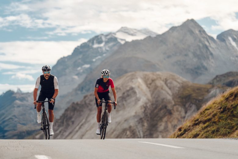 zima-raj-narciarzy-latem-mekka-rowerzystow-livigno-prezentuje-1816-bike-zone-i-wyznacza-nowy-standard-kolarstwa.jpg