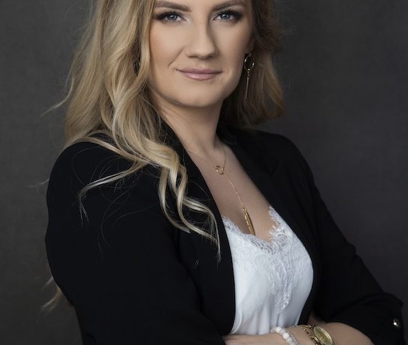 Bezpieczeństwo na drodze zaczyna się wtedy, gdy bierzemy odpowiedzialność za innych ludzi Komentarz ekspercki Karolina Praszek-Gołębiewska