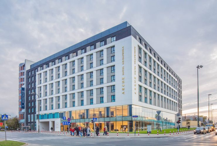 hotel-blisko-lotniska-wybor-czy-koniecznosc