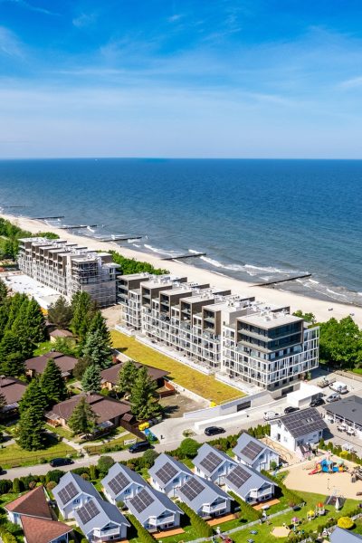 Wakacje 2026 Polacy rezerwują wcześniej, wyjeżdżają częściej i stawiają na komfort